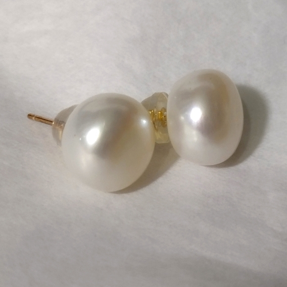 10K Cultured Freshwater Pearl Earrings 2.81gms. 10mm Yellow Gold NWT - Picture 7 of 7